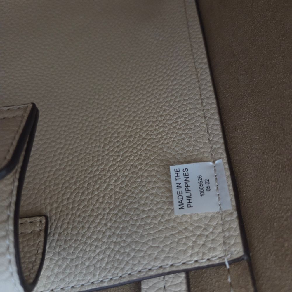 Tory Burch McGraw Dragonfly Tote/ Crossbody Bag In Brie - Picture 8 of 11